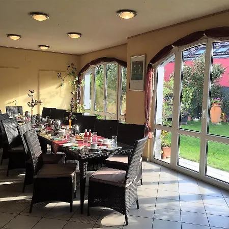 招待所 Haus Marianne Franzhausen